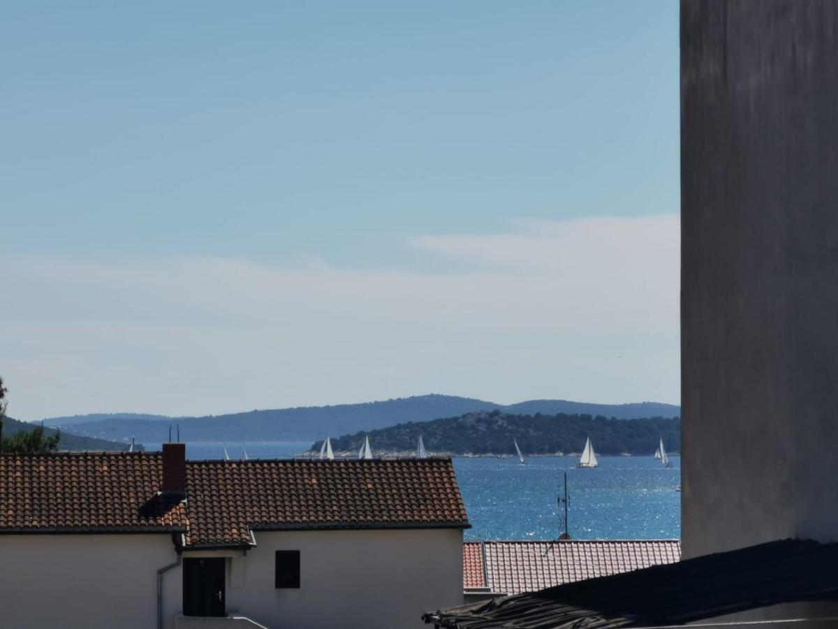 Near By Everything Vodice Buitenkant foto